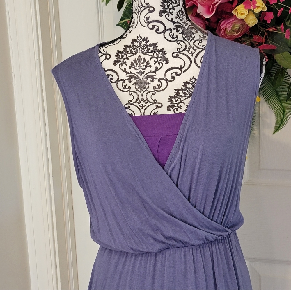 T Tahari Surplice Dress - Picture 7 of 11